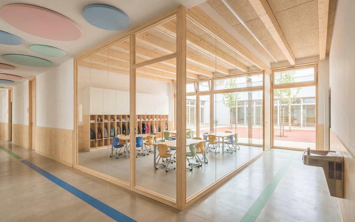 Interiorismo de aulas de colegio en Barcelona