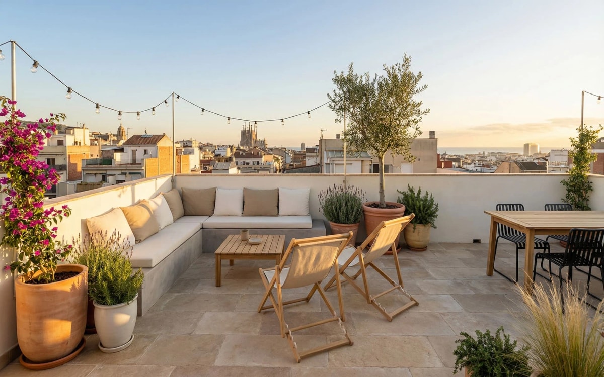Terraza-solarium en la cubierta con vistas a Gràcia